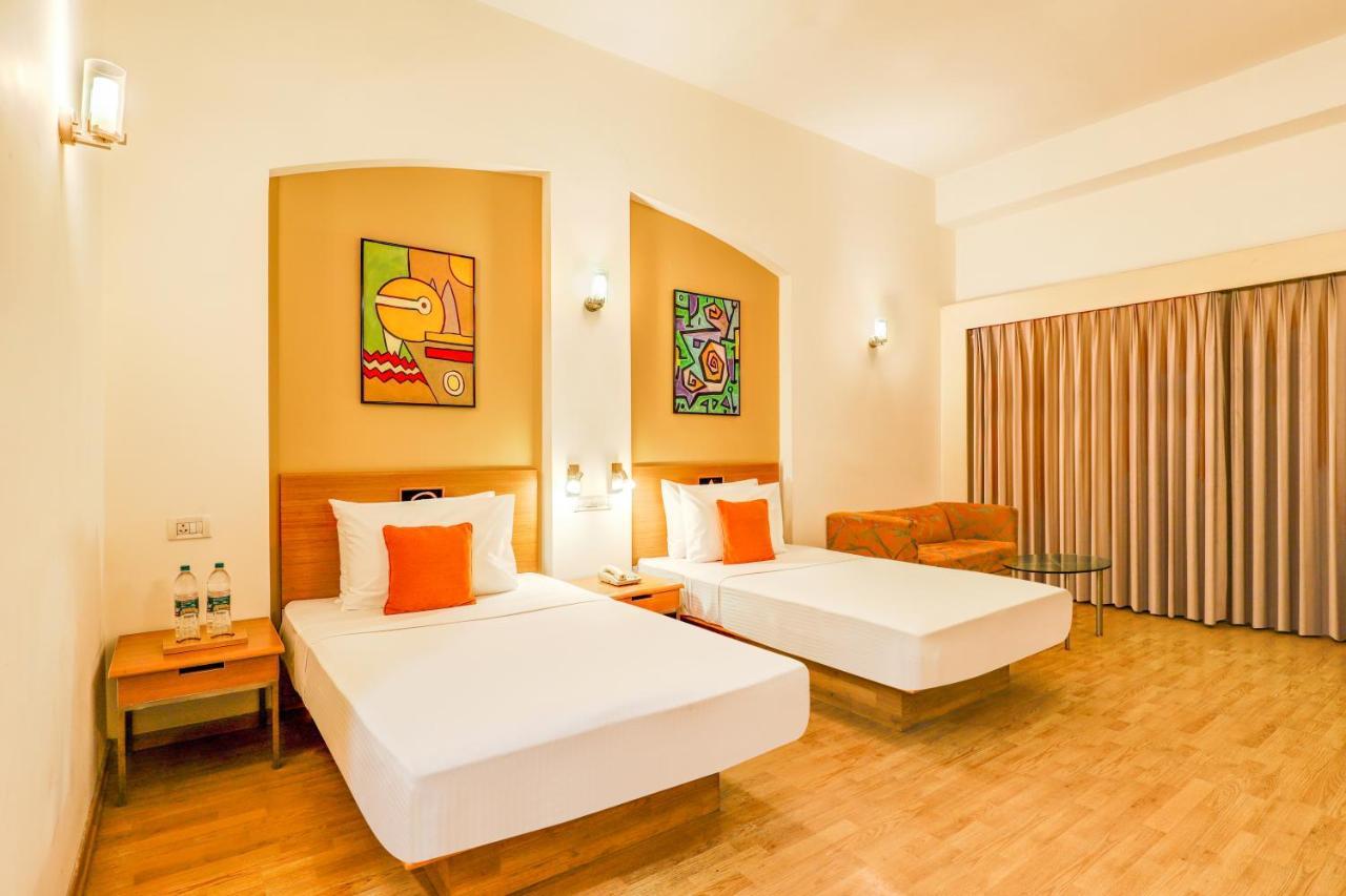 Lemon Tree Hotel, East Delhi Mall, Kaushambi Ghaziabad Bagian luar foto