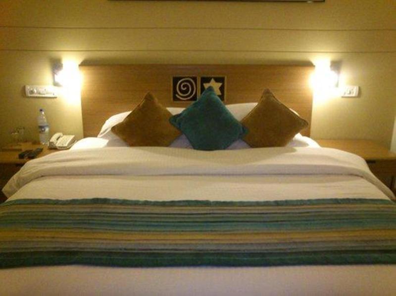 Lemon Tree Hotel, East Delhi Mall, Kaushambi Ghaziabad Bagian luar foto