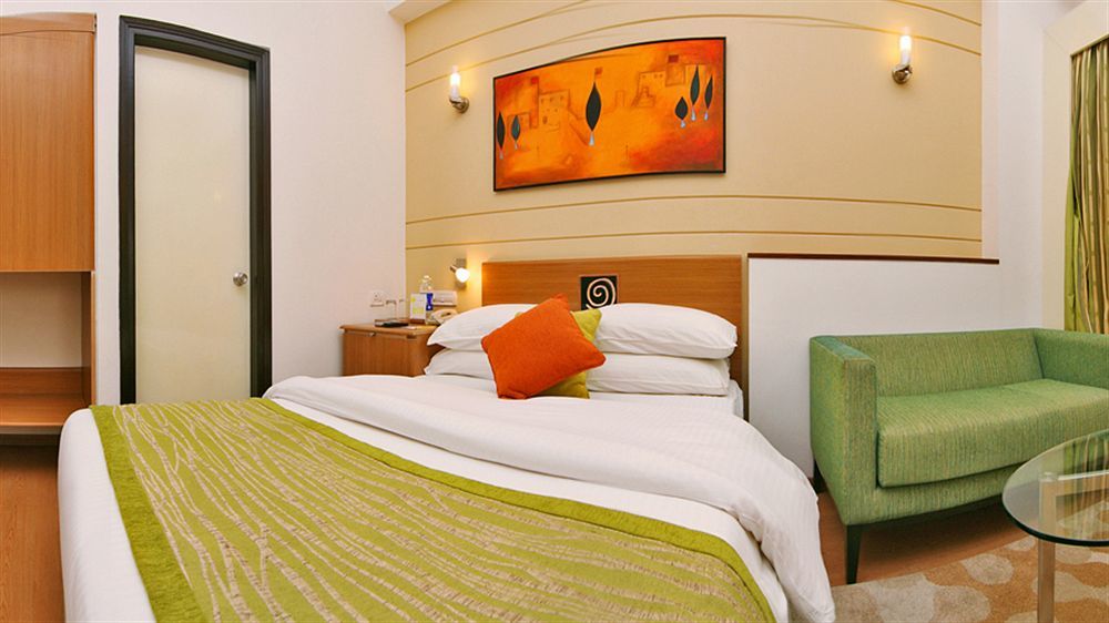 Lemon Tree Hotel, East Delhi Mall, Kaushambi Ghaziabad Bagian luar foto