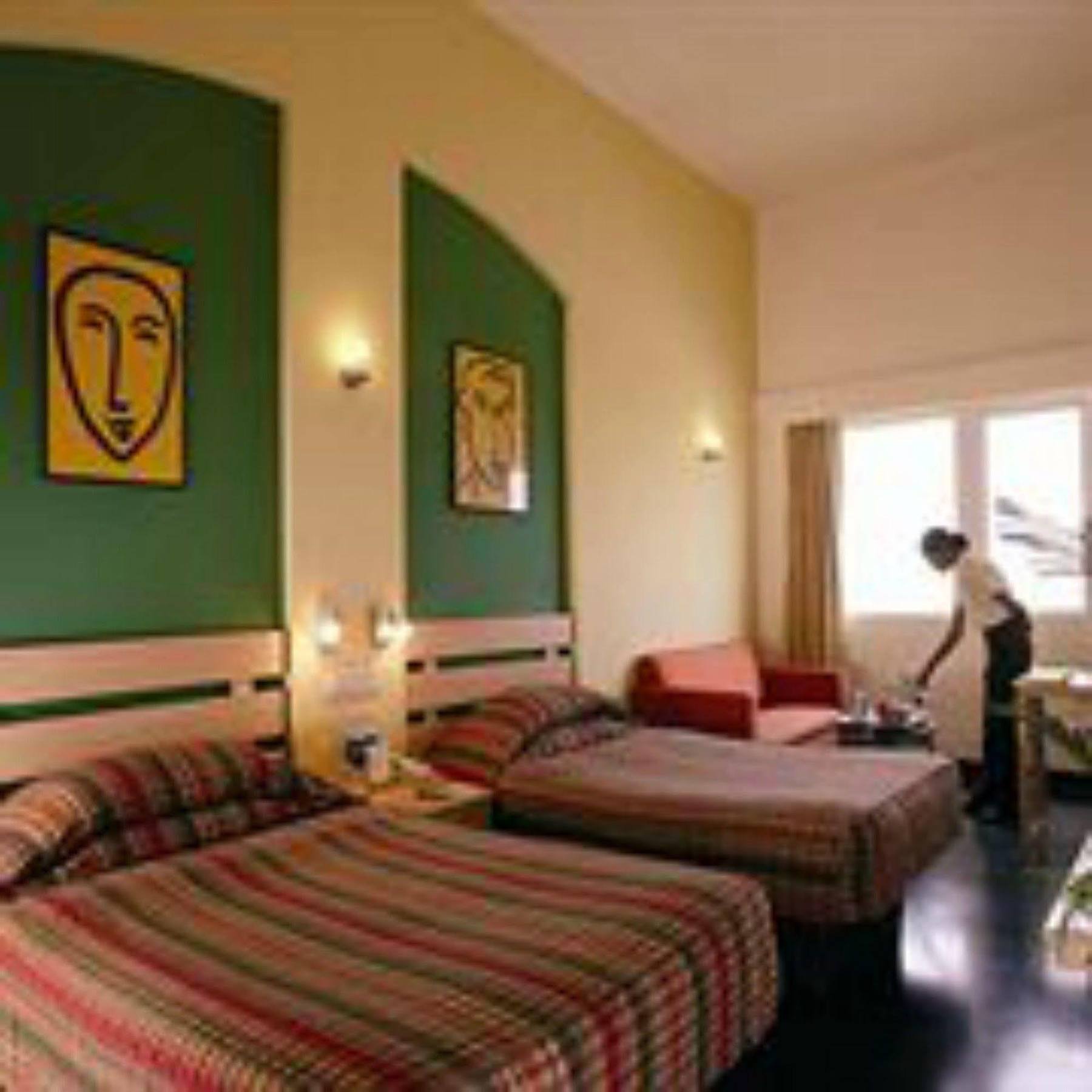 Lemon Tree Hotel, East Delhi Mall, Kaushambi Ghaziabad Bagian luar foto