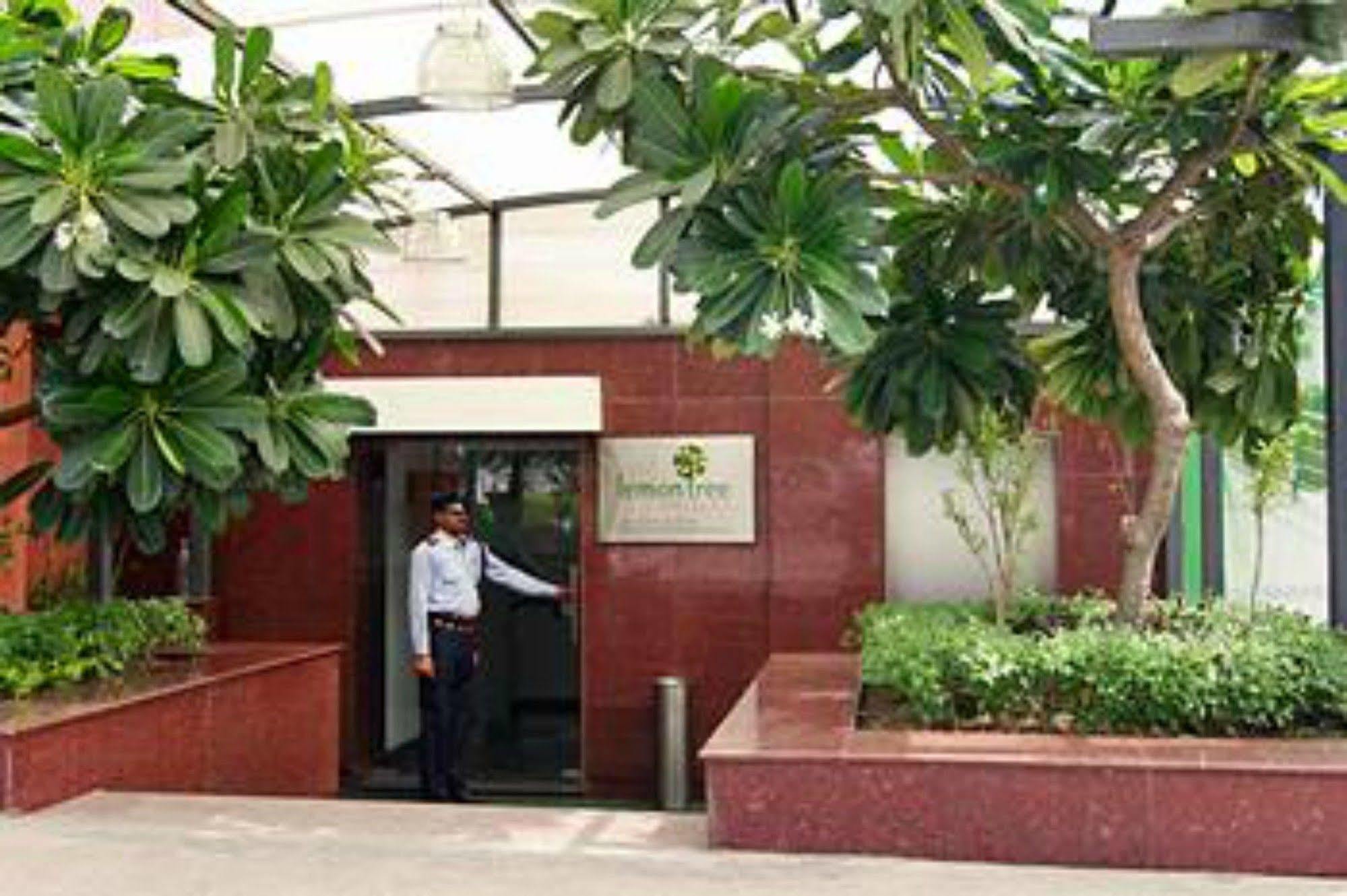 Lemon Tree Hotel, East Delhi Mall, Kaushambi Ghaziabad Bagian luar foto