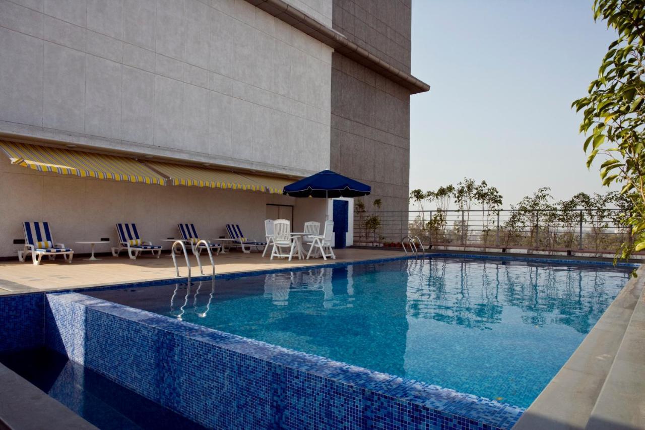 Lemon Tree Hotel, East Delhi Mall, Kaushambi Ghaziabad Bagian luar foto