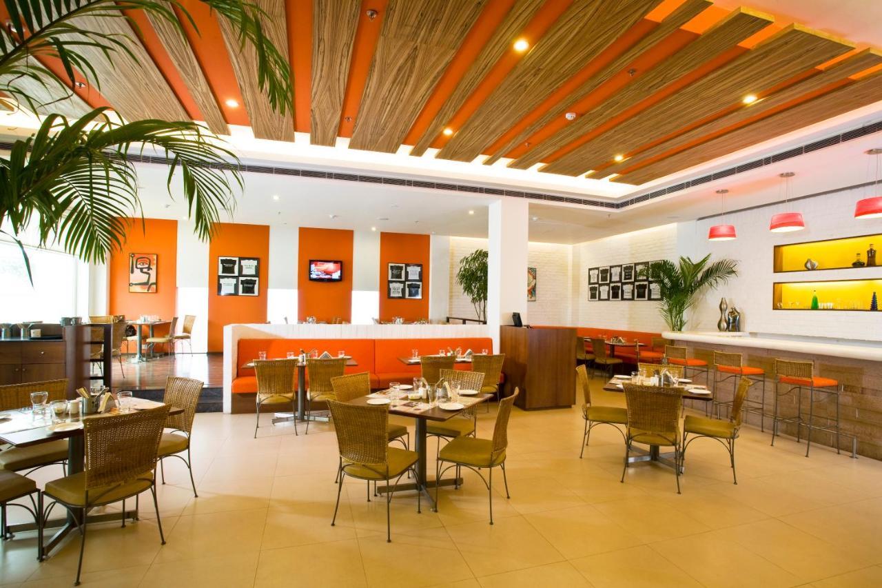Lemon Tree Hotel, East Delhi Mall, Kaushambi Ghaziabad Bagian luar foto