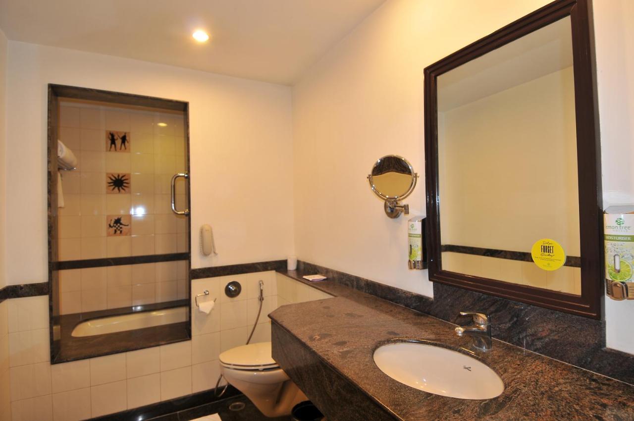 Lemon Tree Hotel, East Delhi Mall, Kaushambi Ghaziabad Bagian luar foto
